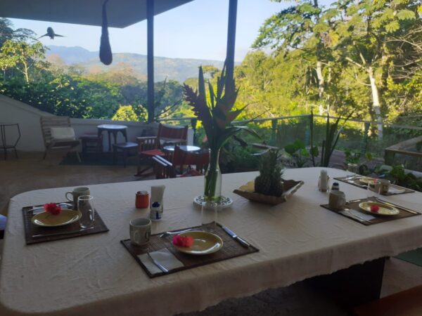 10-daagse Paardrijdtocht van berglandschappen naar de Pacifische kust - Costa Rica