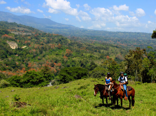 10-daagse Paardrijdtocht van berglandschappen naar de Pacifische kust - Costa Rica
