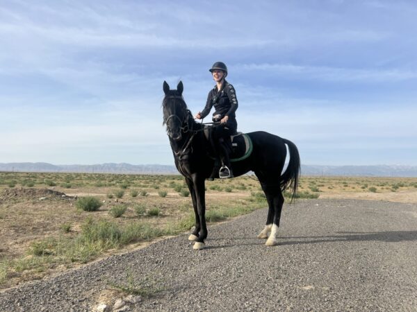 8- of 13-daagse paardrijtocht op Akhal-Teke paarden - Turkmenistan