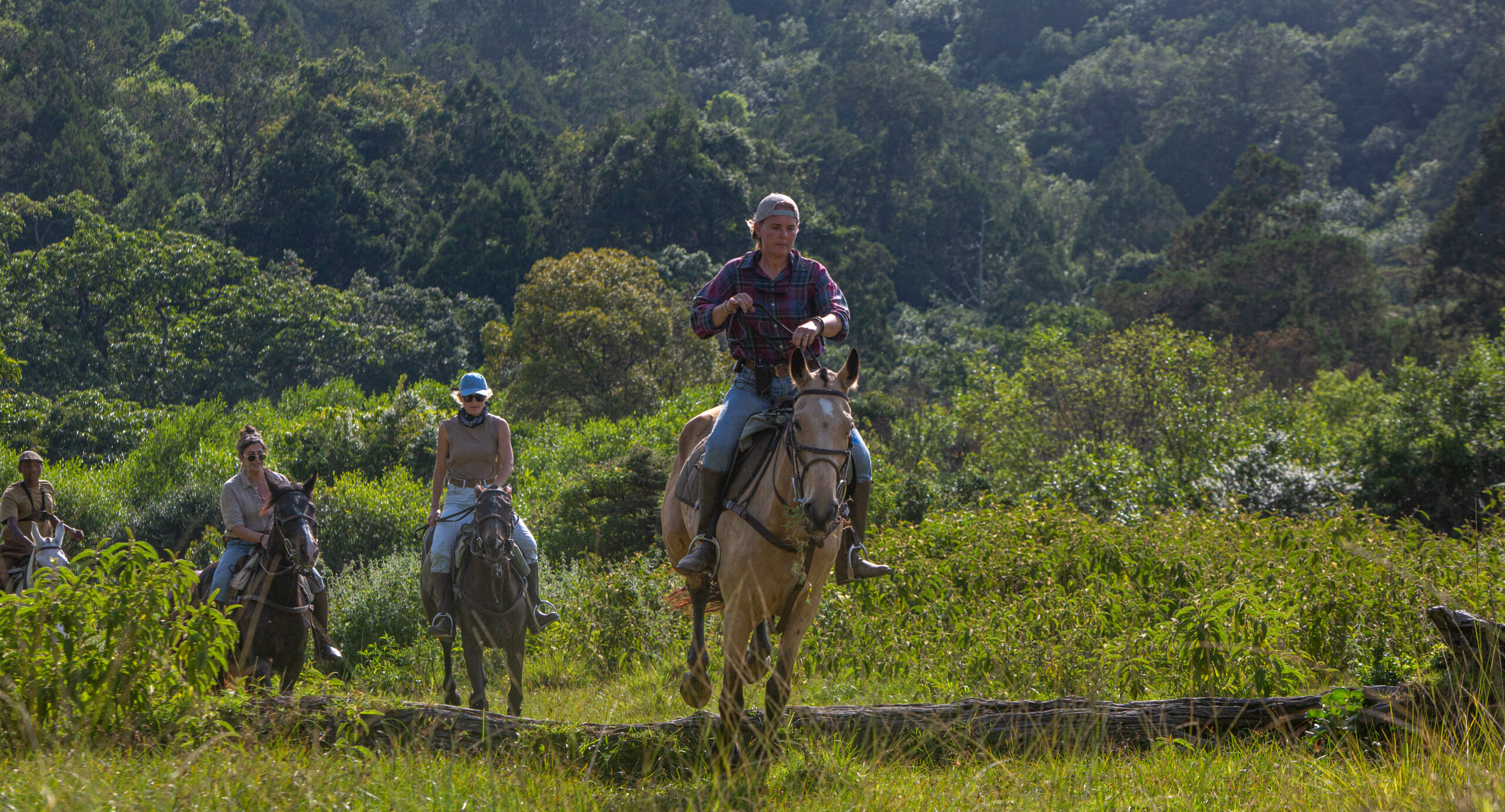 4-daagse Paardrijsafari Buffels, Bergen & Magie - Tanzania - Afbeelding 18