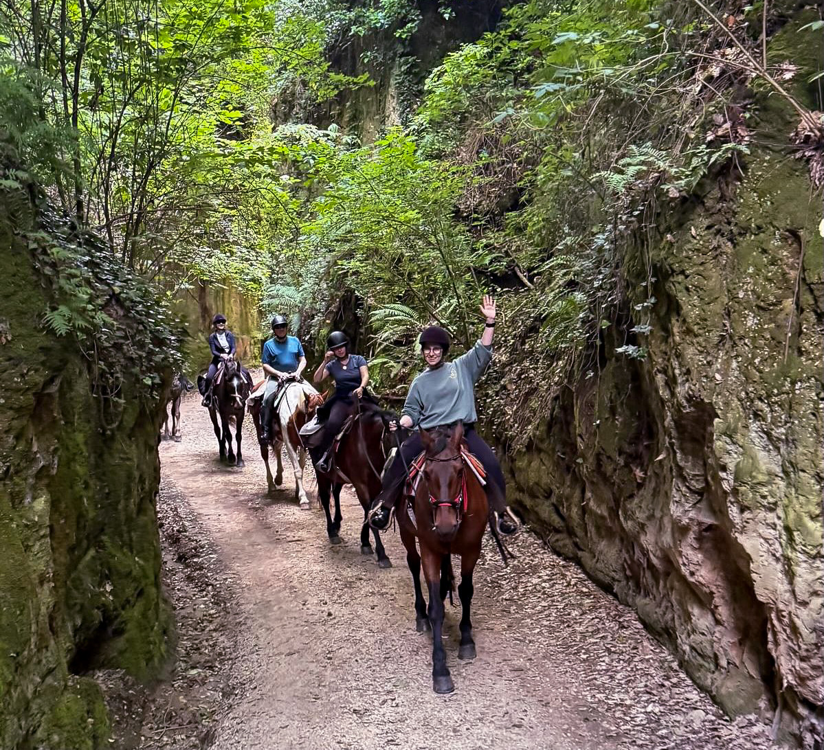 2-daagse paardrijtocht door het Archeologisch Park van de Tufsteden Toscane - Italië