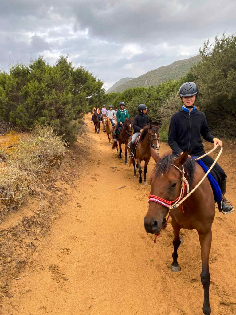 Buitenrit van het Baratzmeer naar het strand van Porto Ferro Sardinië - Italië