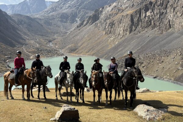14-daagse paardrijtocht door nationale parken en meren - Kirgizië