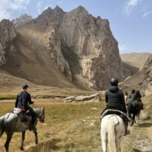 14-daagse paardrijtocht door nationale parken en meren - Kirgizië - Afbeelding 8