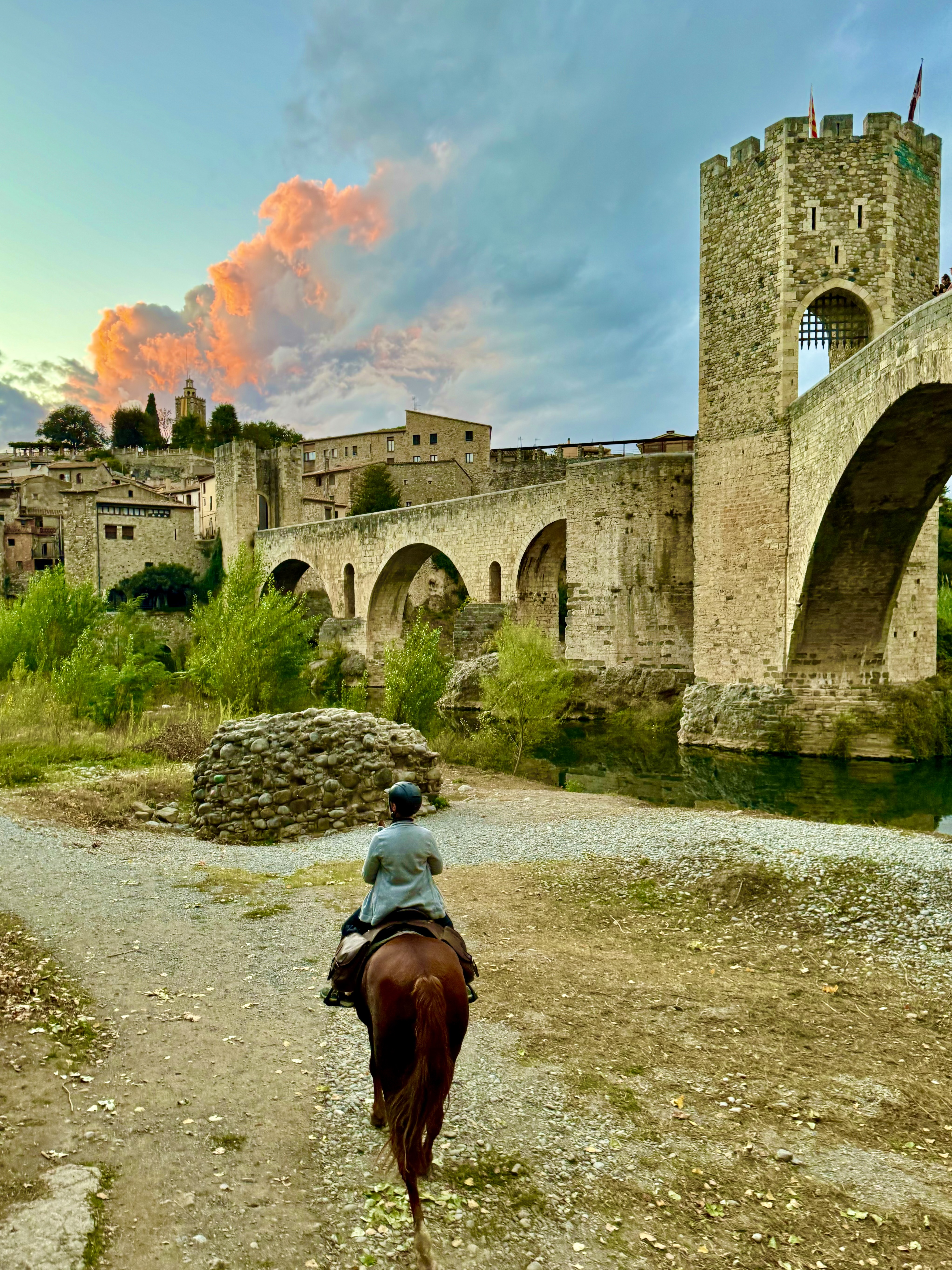 8-daagse paardrijtocht door kloven, tafelbergen en vulkanisch landschap in Catalonië - Spanje - Afbeelding 9