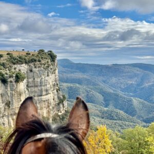 8-daagse paardrijtocht door kloven, tafelbergen en vulkanisch landschap in Catalonië - Spanje - Afbeelding 7