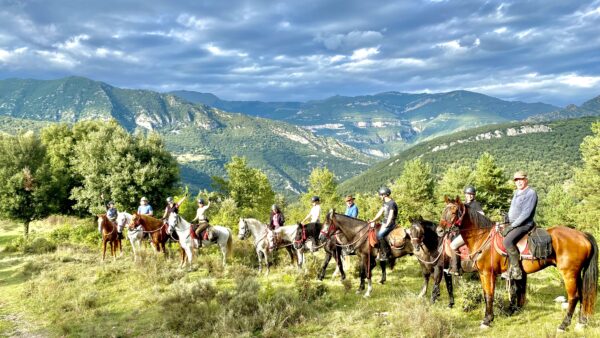 8-daagse paardrijtocht van de Costa Brava naar de hoge Pyreneeën Catalonië - Spanje