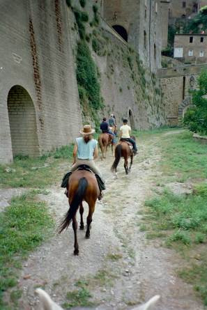 2-daagse paardrijtocht door het Archeologisch Park van de Tufsteden Toscane - Italië