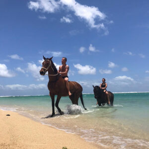 Buitenrit: Zwemmen met paarden en strandrit Riambel - Mauritius - Afbeelding 4