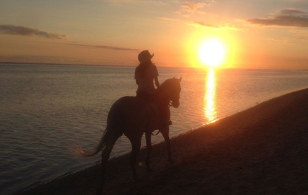 Buitenrit: Zonsondergangrit Riambel - Mauritius