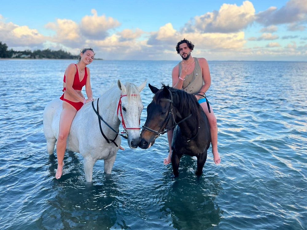 Buitenrit: Zwemmen met paarden en strandrit Riambel - Mauritius